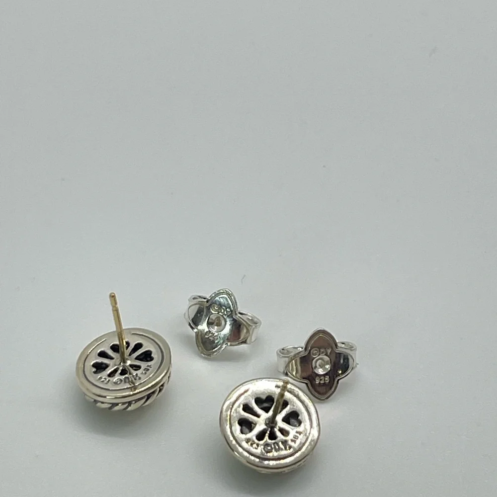 David Yurman Cookie Cutter Earrings with Black Onyx & 14k Gold - Picture 6 of 14